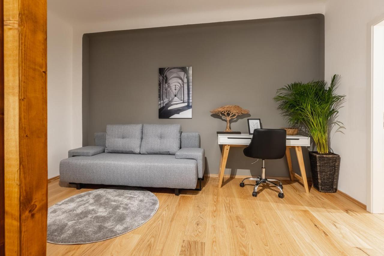 Cozy Studio Apartment Located In Vienna'S Vibrant City Center Bagian luar foto